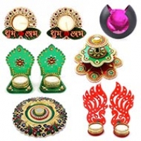 Earthern & Decorative Diyas,