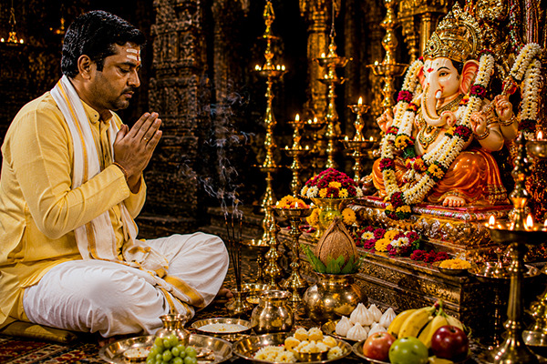 Ganesh Dhyaan (Meditating over Lord Ganesh)