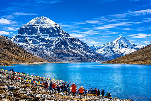 The Sacred Waters of Lake Mansarovar