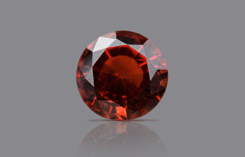 Natural Hessonite Garnet with certificate
