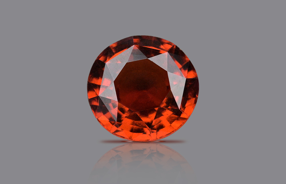 Natural Hessonite Garnet with certificate