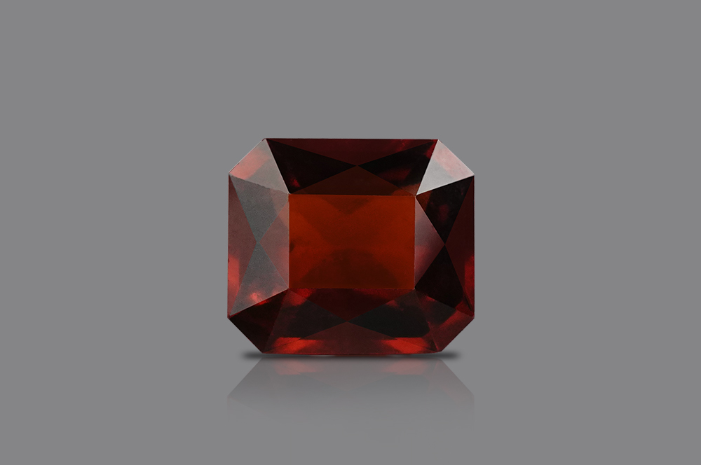 Hessonite Garnet - Ceylone Gomed - 11.70 Carats