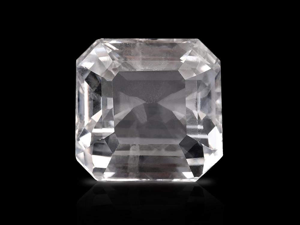 White Sapphire - 6.890 Carats