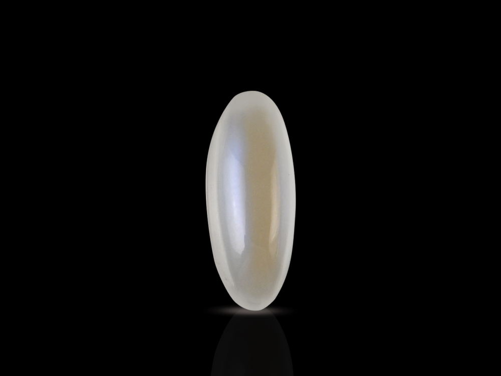Ceylonese Moon Stone - 3.70 Carats