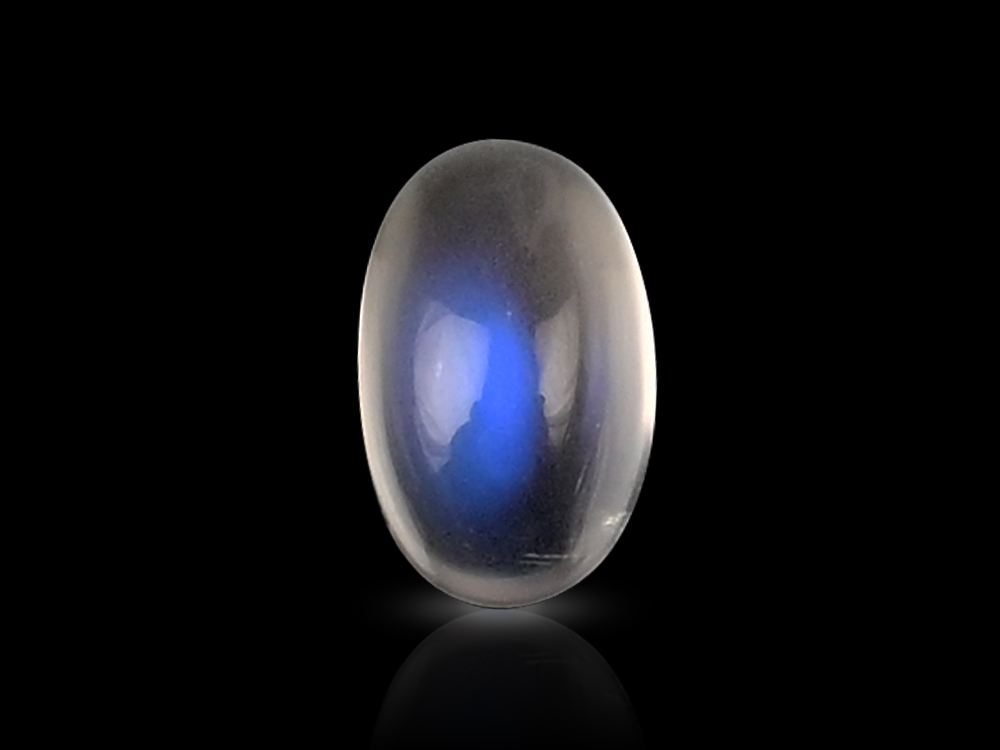 Ceylonese Moon Stone - 3.95 Carats