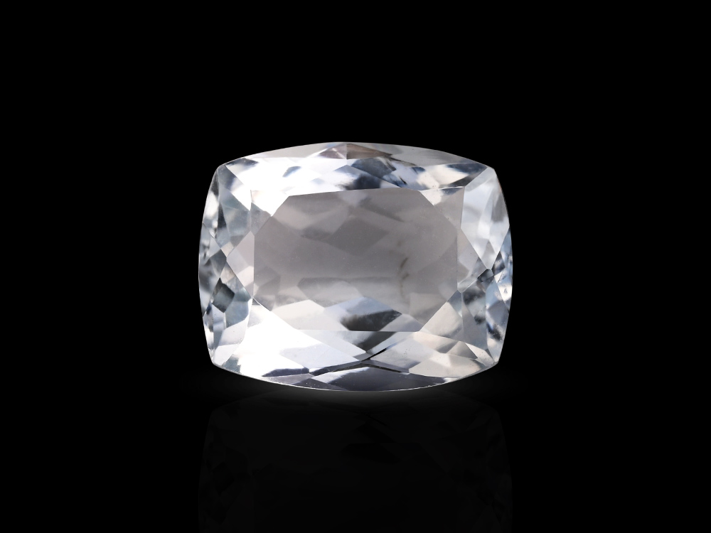 Blue Topaz Stone - 4.76 Carats