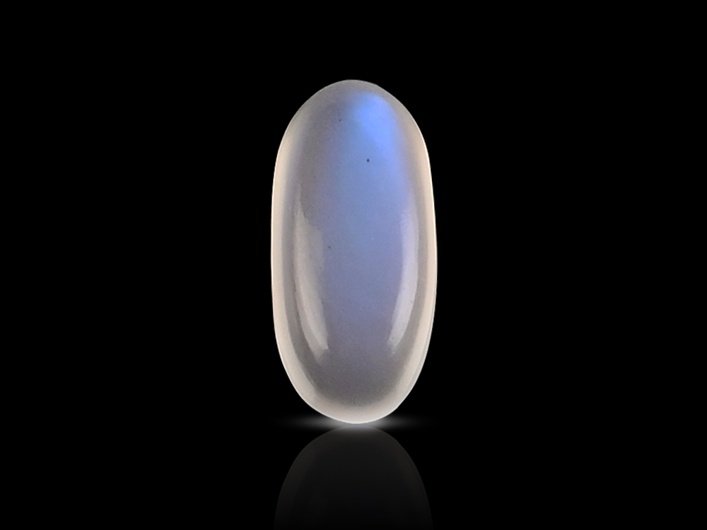 Ceylonese Moon Stone - 4.50 Carats