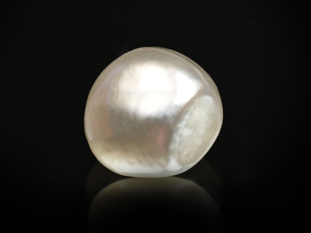 Basra Pearl Stone - 4.86 Carats