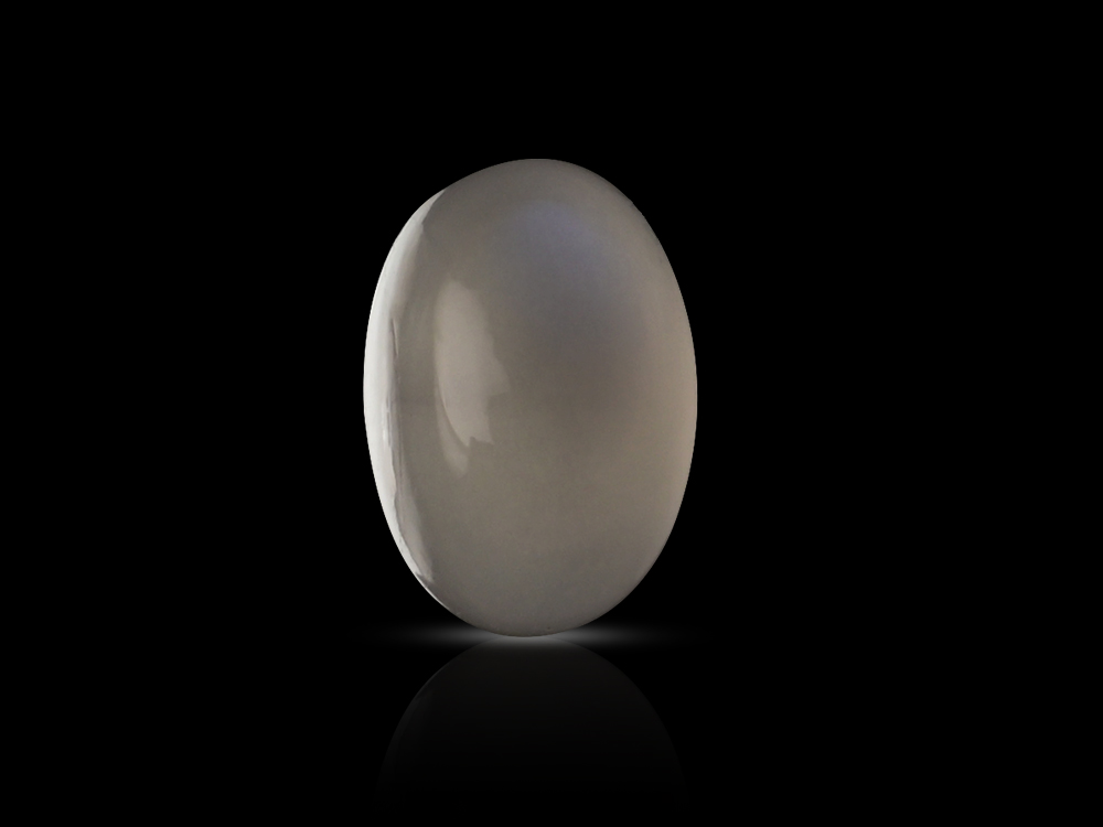 Ceylonese Moon Stone - 5.60 Carats