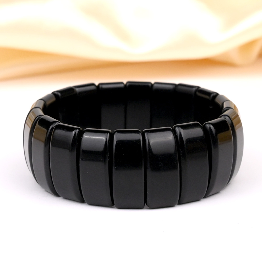 Buy Black Jade Rectangle Shaped Bracelet from Rudra Centre (Rudraksha Ratna) at reasonable prices.