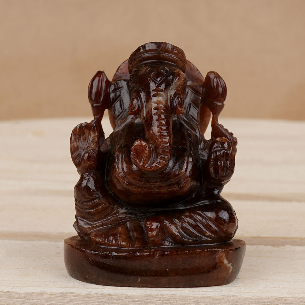 Gomed Ganesha Idol - 62 gms