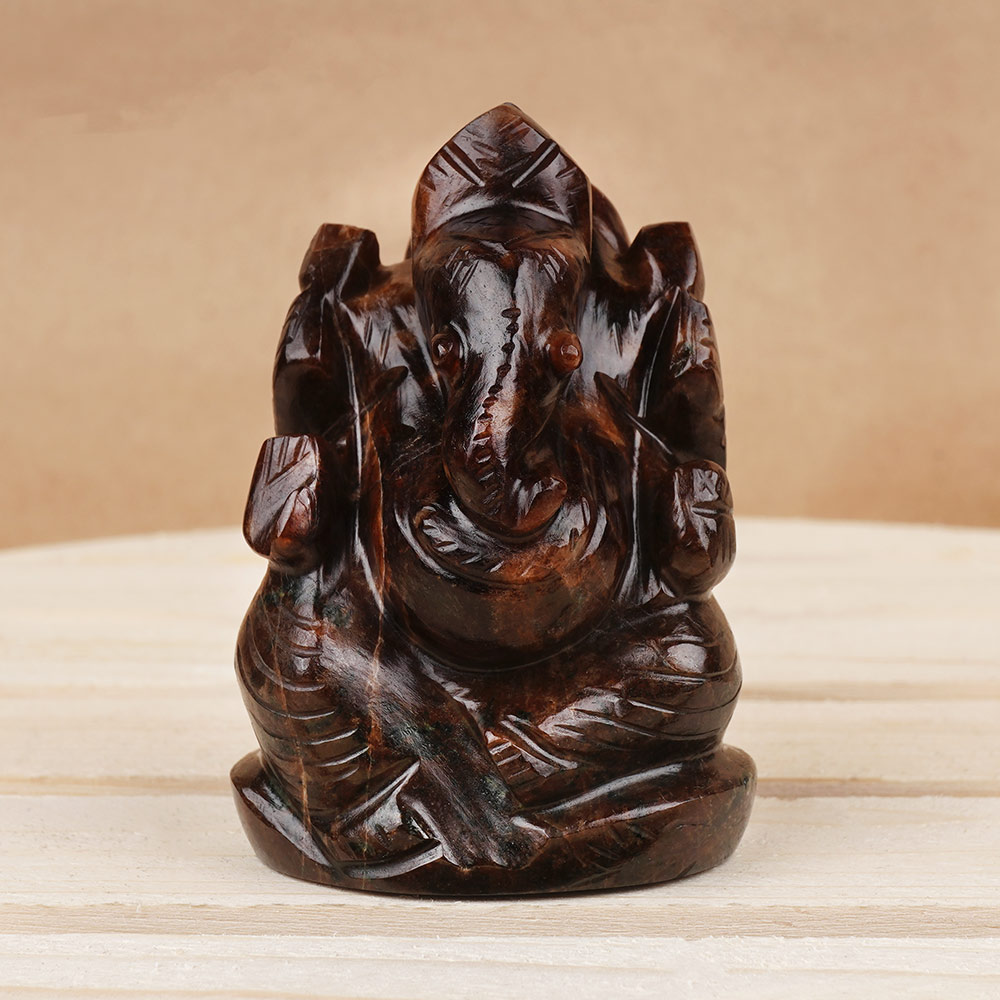 Gomed Ganesha Idol - 217 gms