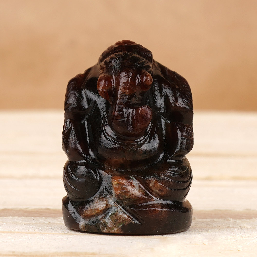 Gomedh Ganesha Idol - 109 Carats