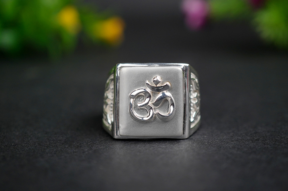 Om Ring - Design III