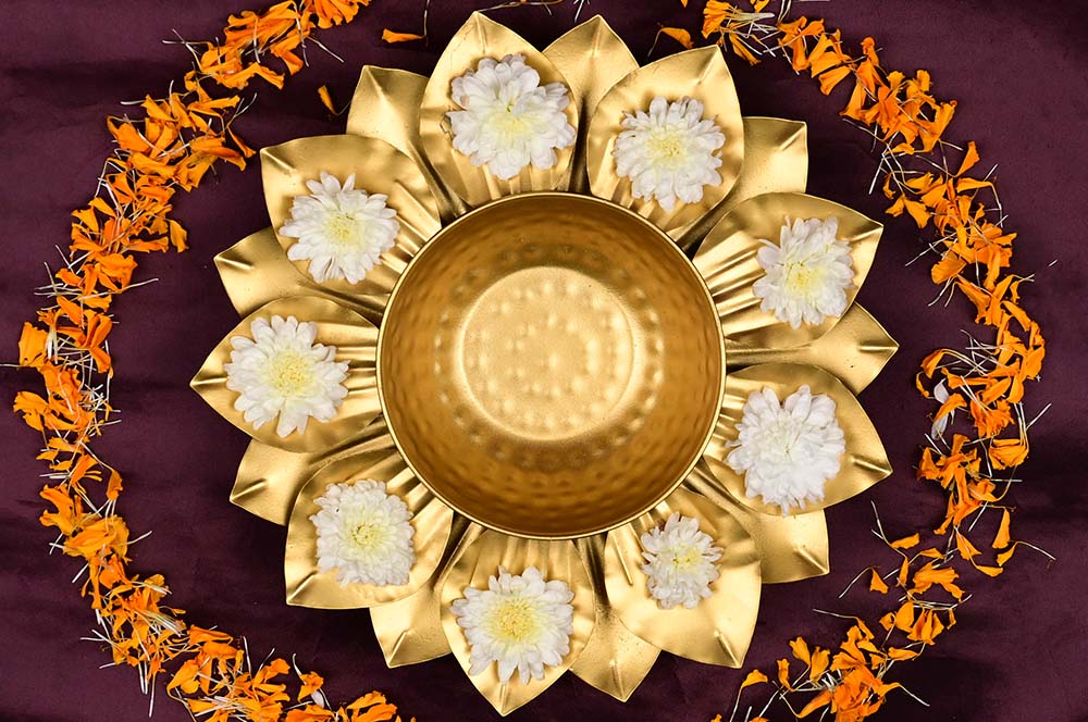 Sunflower Design Urli