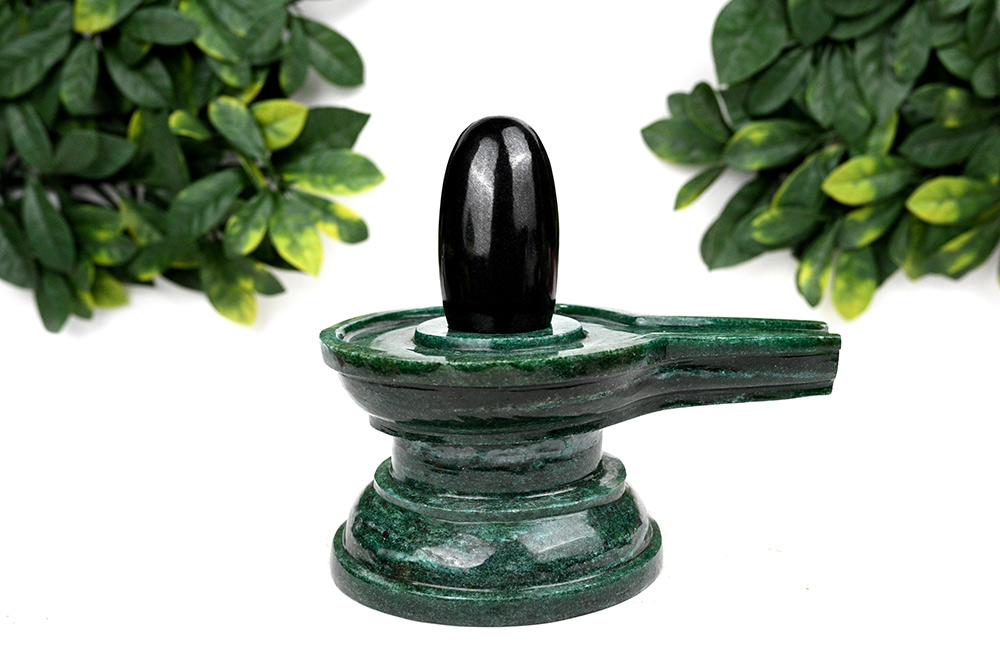 Black Agate Lingam with Green Aventurine Yoni Base