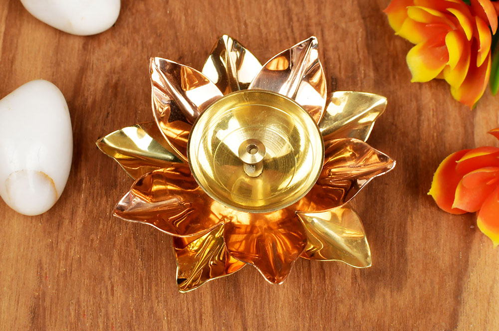 Laxmi Kamal Diya