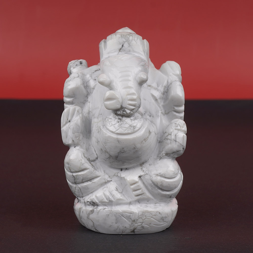 Siddhivinayak Ganesh (Right Side Trunk) Howlite Idol - 237 gms