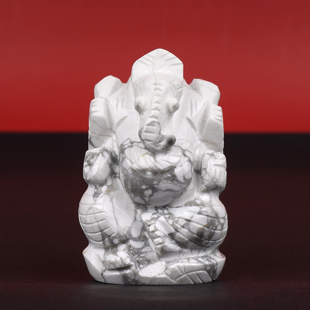 Howlite Ganesh Idol - 85 gms