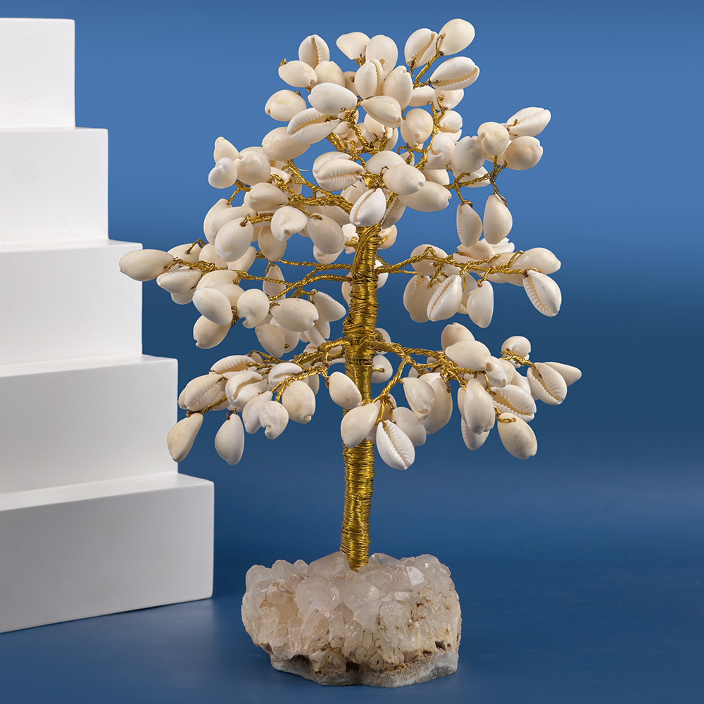 White Cowry x White Quartz Base Tree