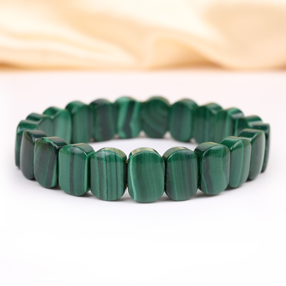 Buy Malachite Oval Shaped Bracelet from Rudra Centre (Rudraksha Ratna) at reasonable prices.