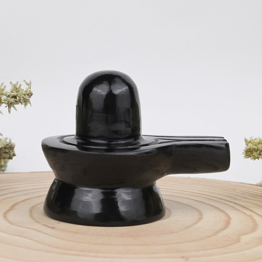 Black Agate Shivling - 105.28 gms