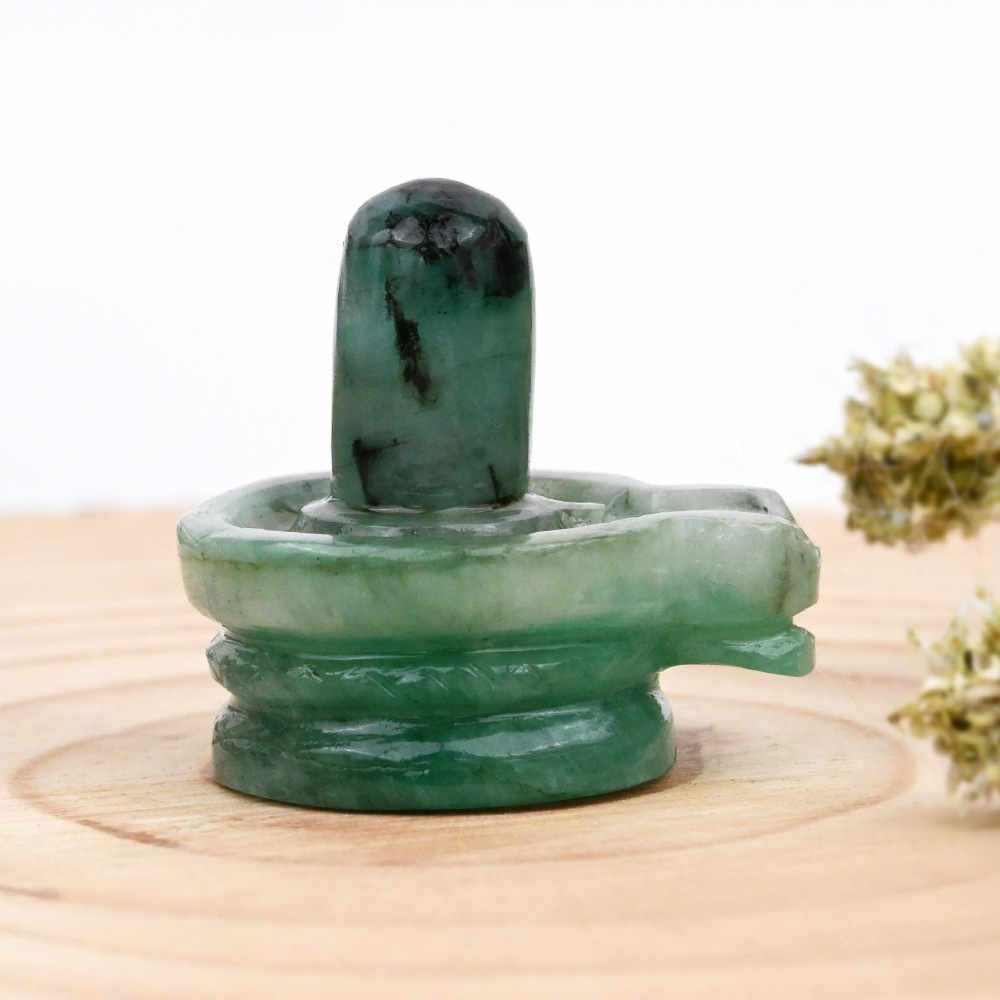 Emerald Shivlinga - 57.50 Carats