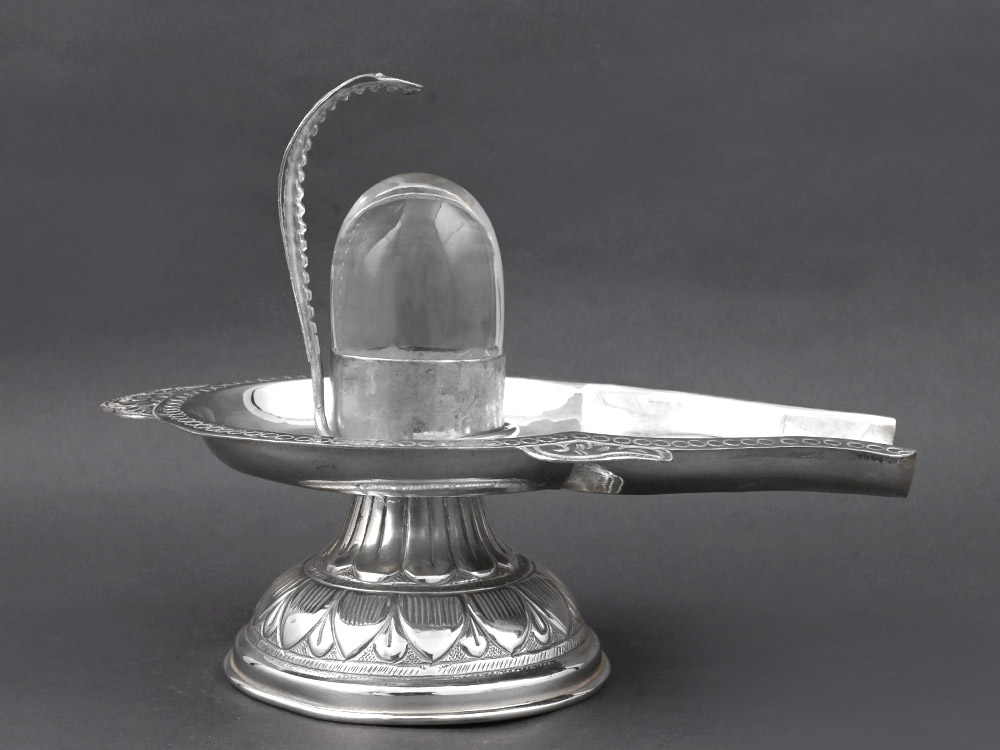 Sphatik Lingam in Elegant 925 Silver Jaldhari Yoni Base