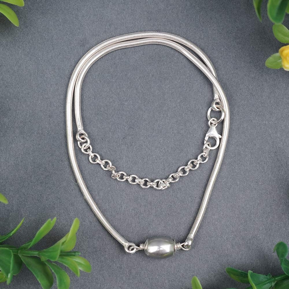 Barrel Parad Gutika Pendant with Silver Caps & Silver Snake Chain