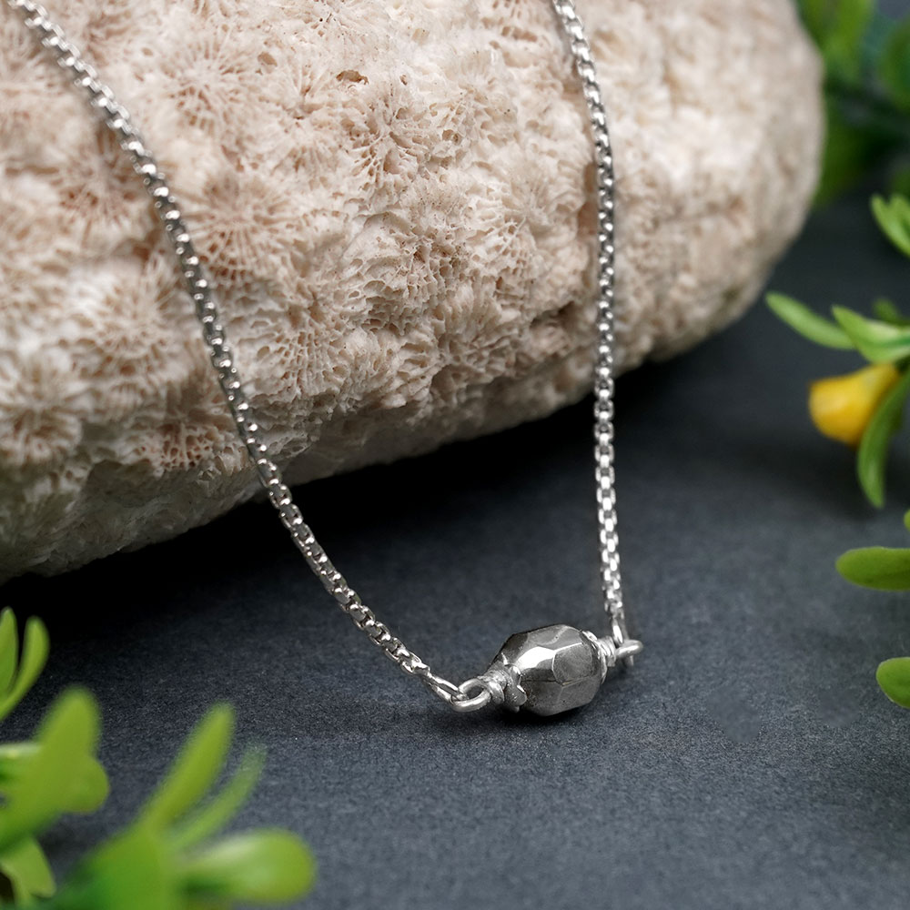 Ashtakon Parad Gutika Pendent with Silver Caps & Silver Box Chain