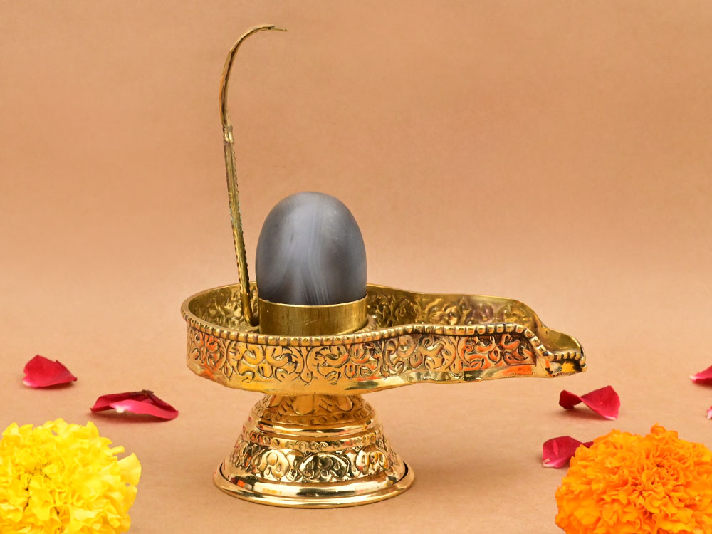 Banalingam With Designer Brass Yoni Base