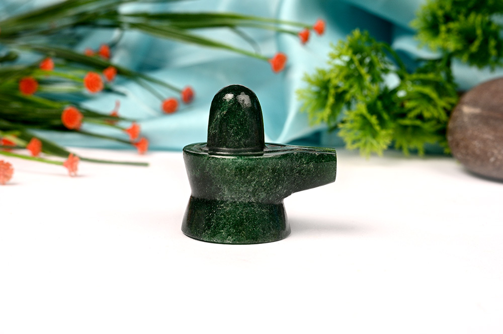 Green Jade Shivlinga - 71 gms