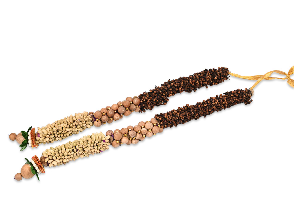 Elaichi Supari Laung Deity Garland Andal