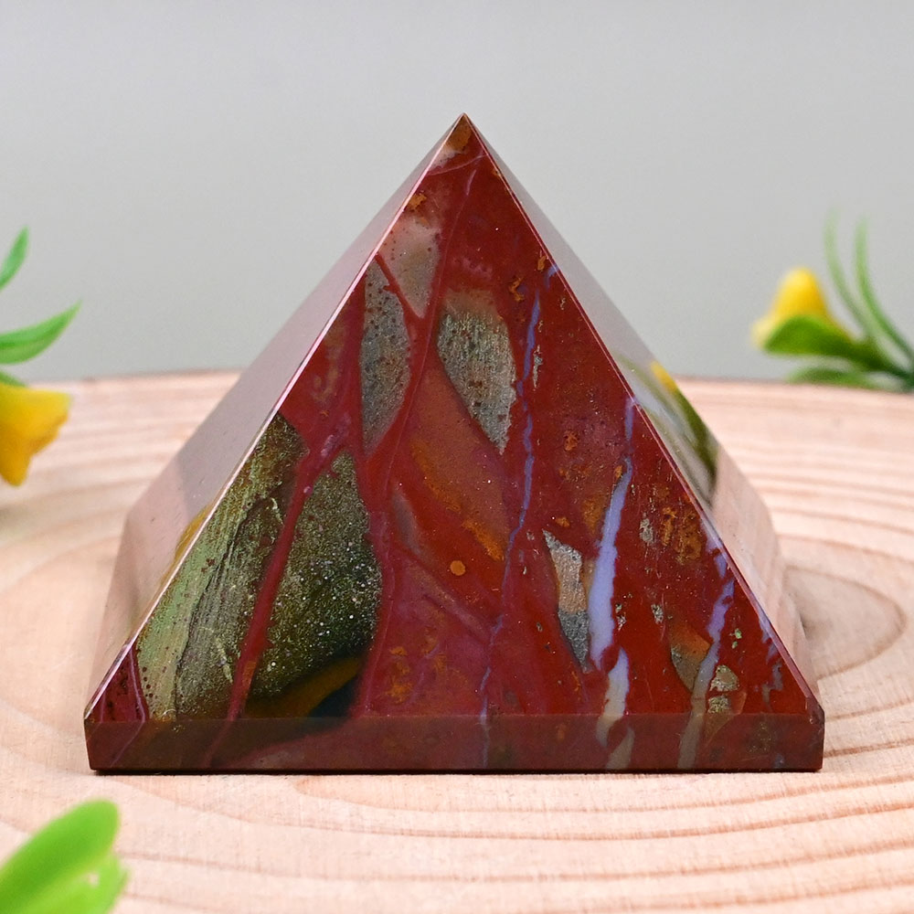 Bloodstone Pyramid - 141 gms