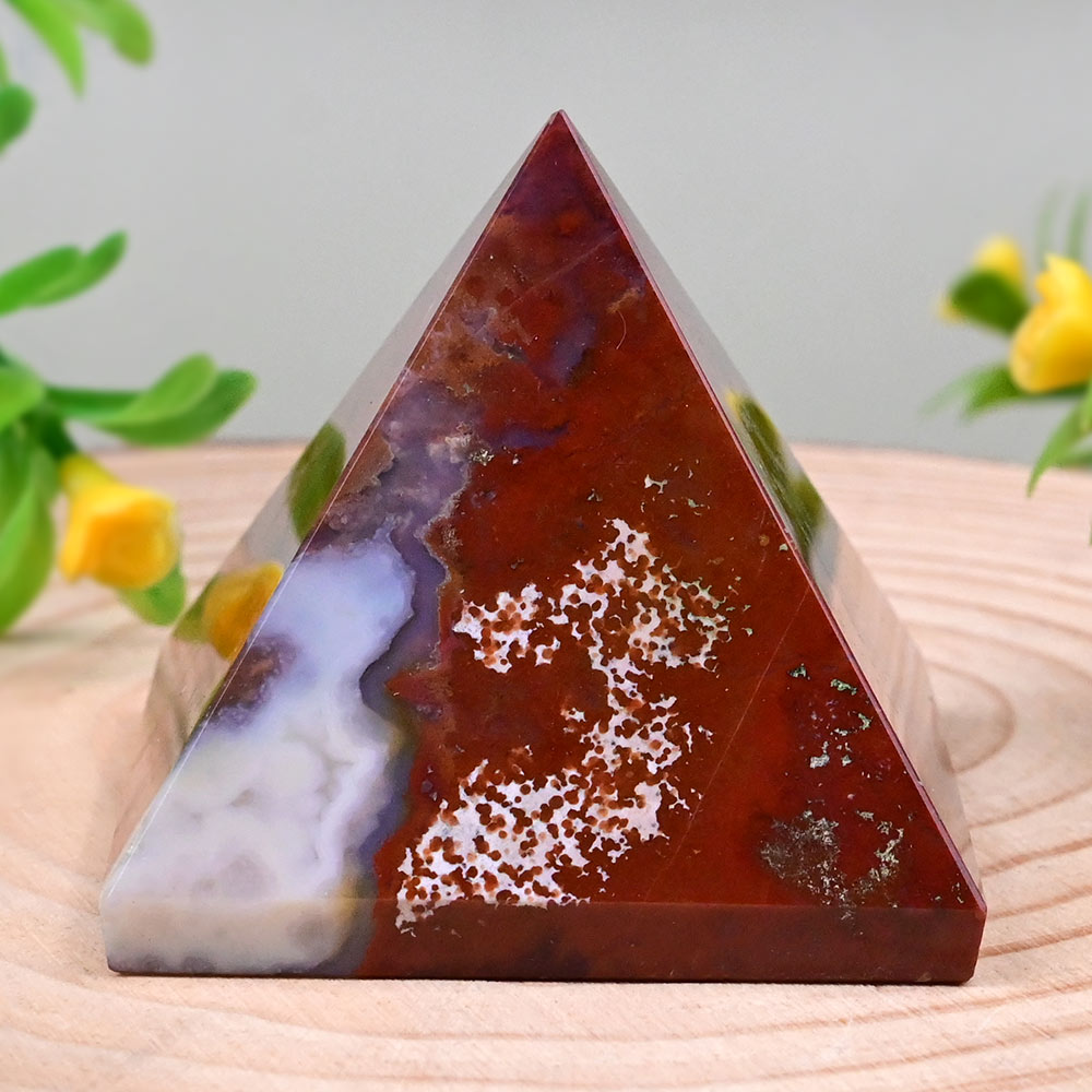 Bloodstone Pyramid - 150 gms