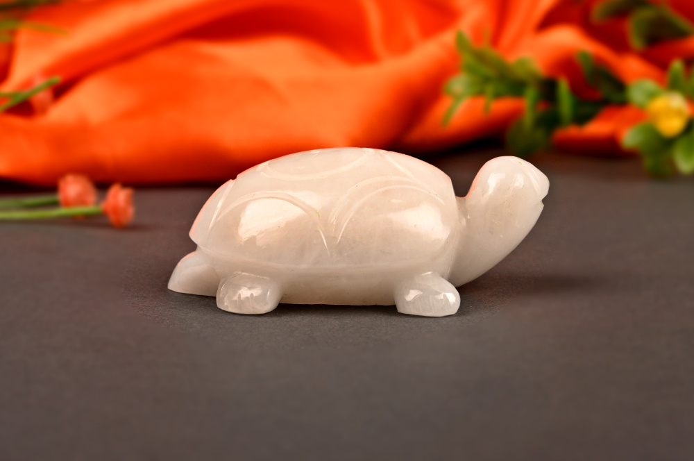 White Jade Kurma - 79 gms