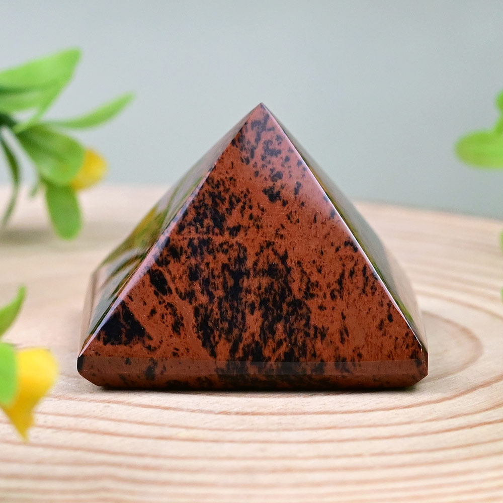 Natural Mahagony Pyramid - 18 gms