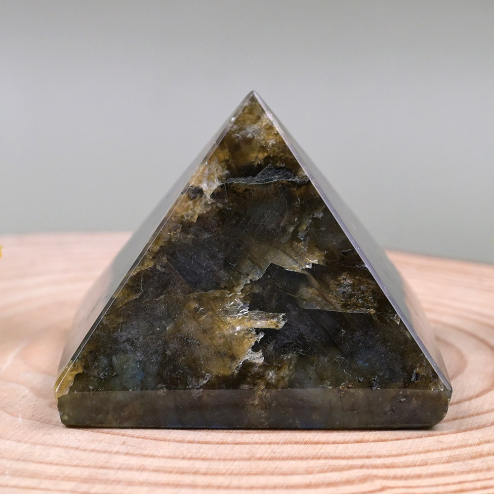Labradorite Pyramid - 185 gms