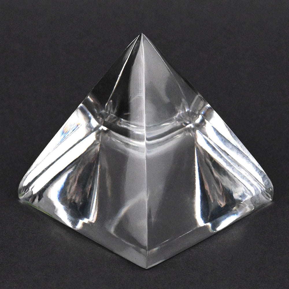 Sphatik Pyramid - 132 gms