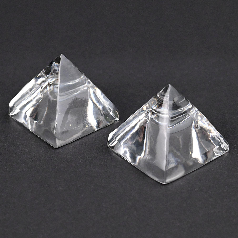 Sphatik Pyramid Set of 2 - 144 gms