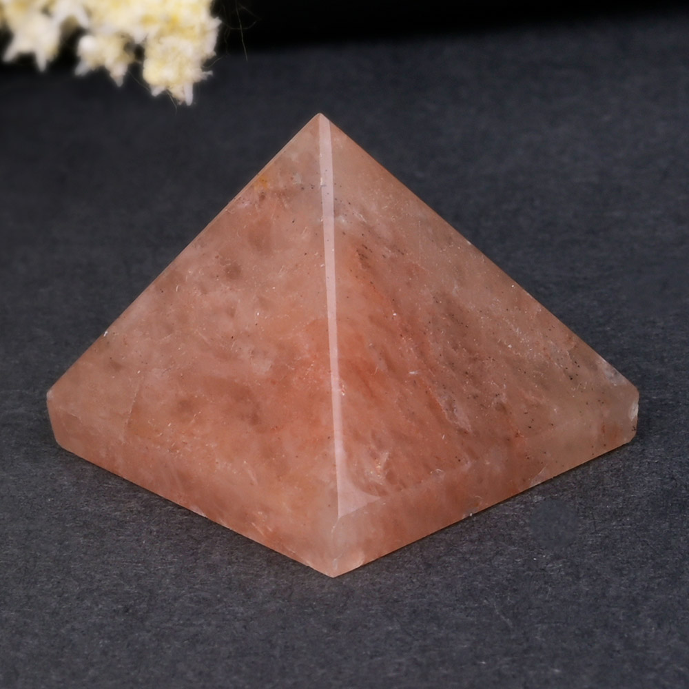 Red Jade Pyramid (15 to 20 gms) - One Piece
