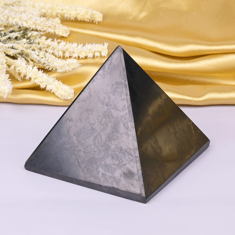 Shungite Pyramid (470 to 480 gms) - One Piece