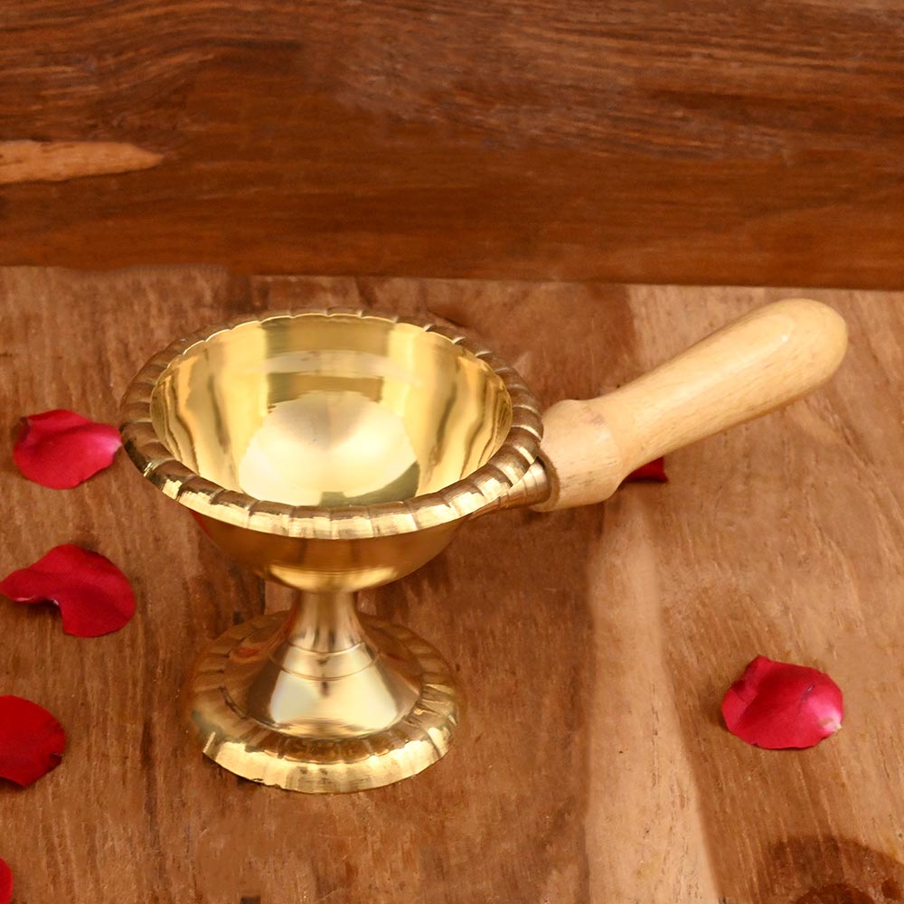 Designer Dhoop Daani with Wooden Handle