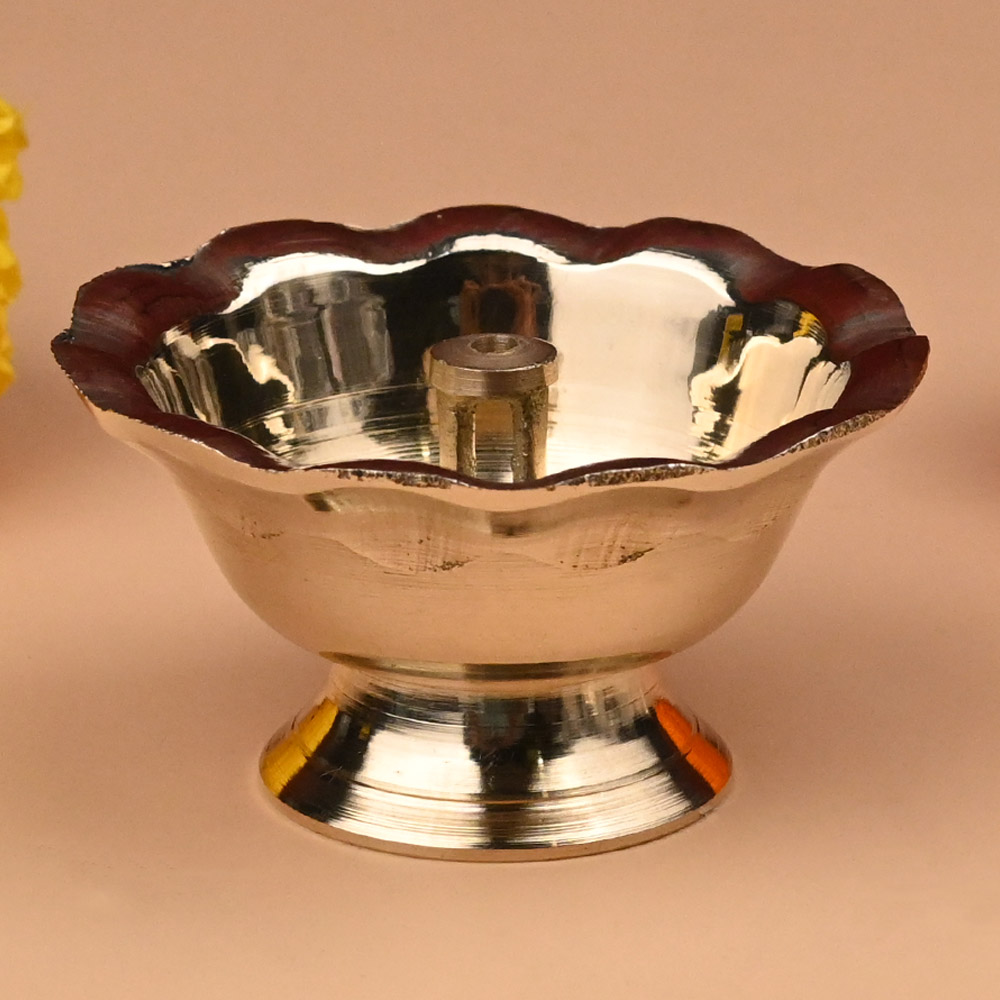 Floral Oil Lamp Brass Diya - Small