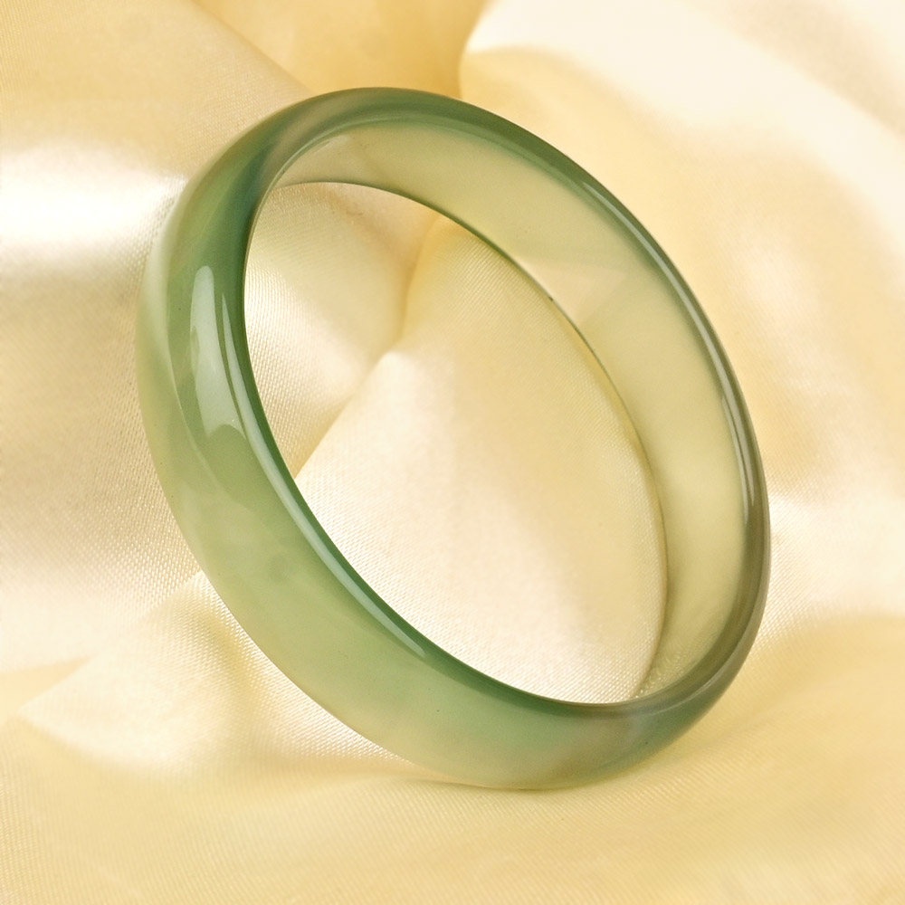 Natural Green Jade Bangle
