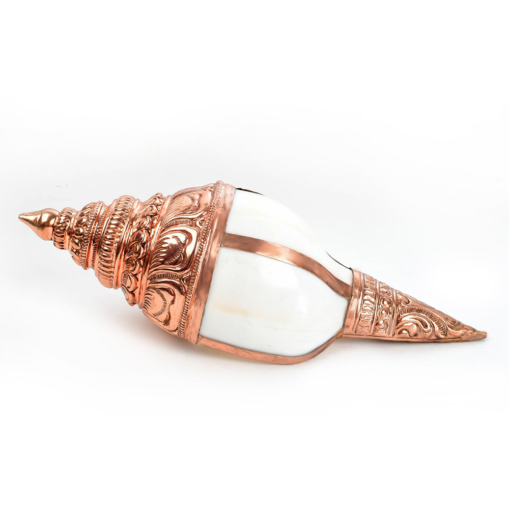 Vamavarti Shankh in Copper Encasing
