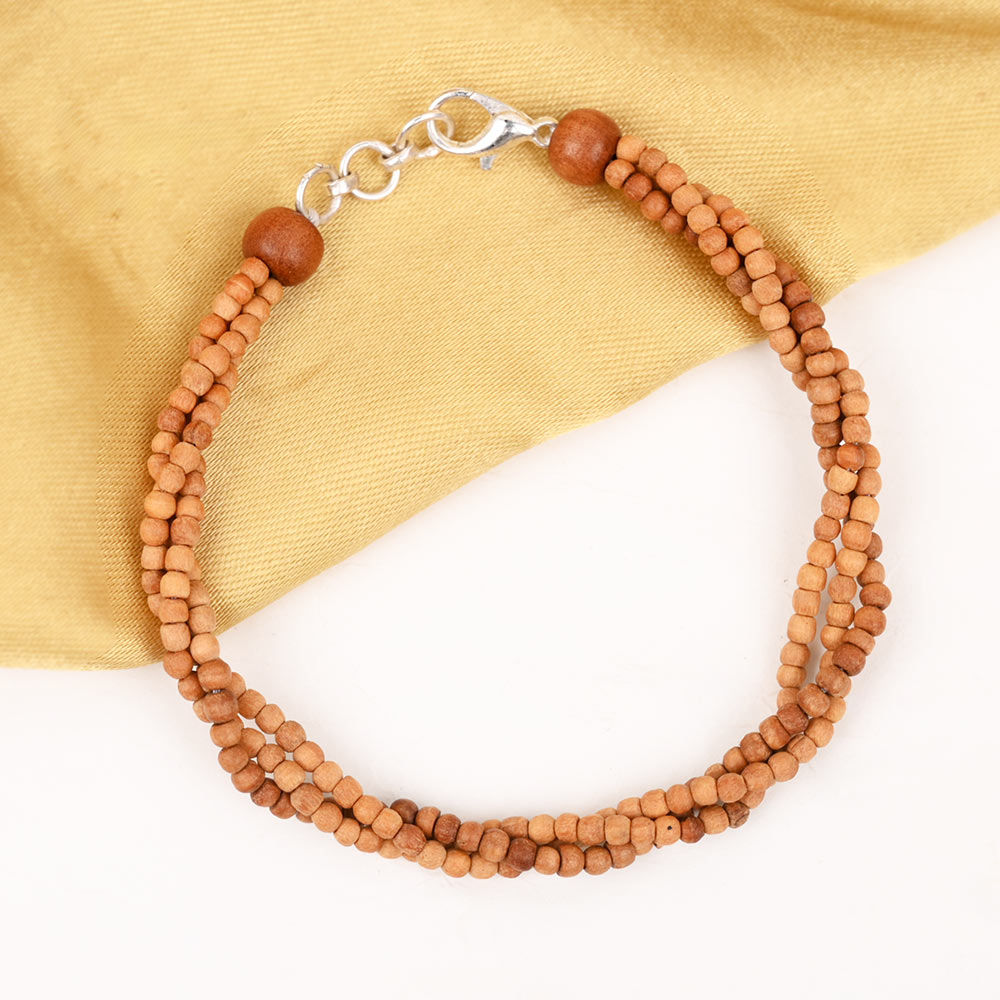 Twisted Sandalwood Kanthi Beads Bracelet