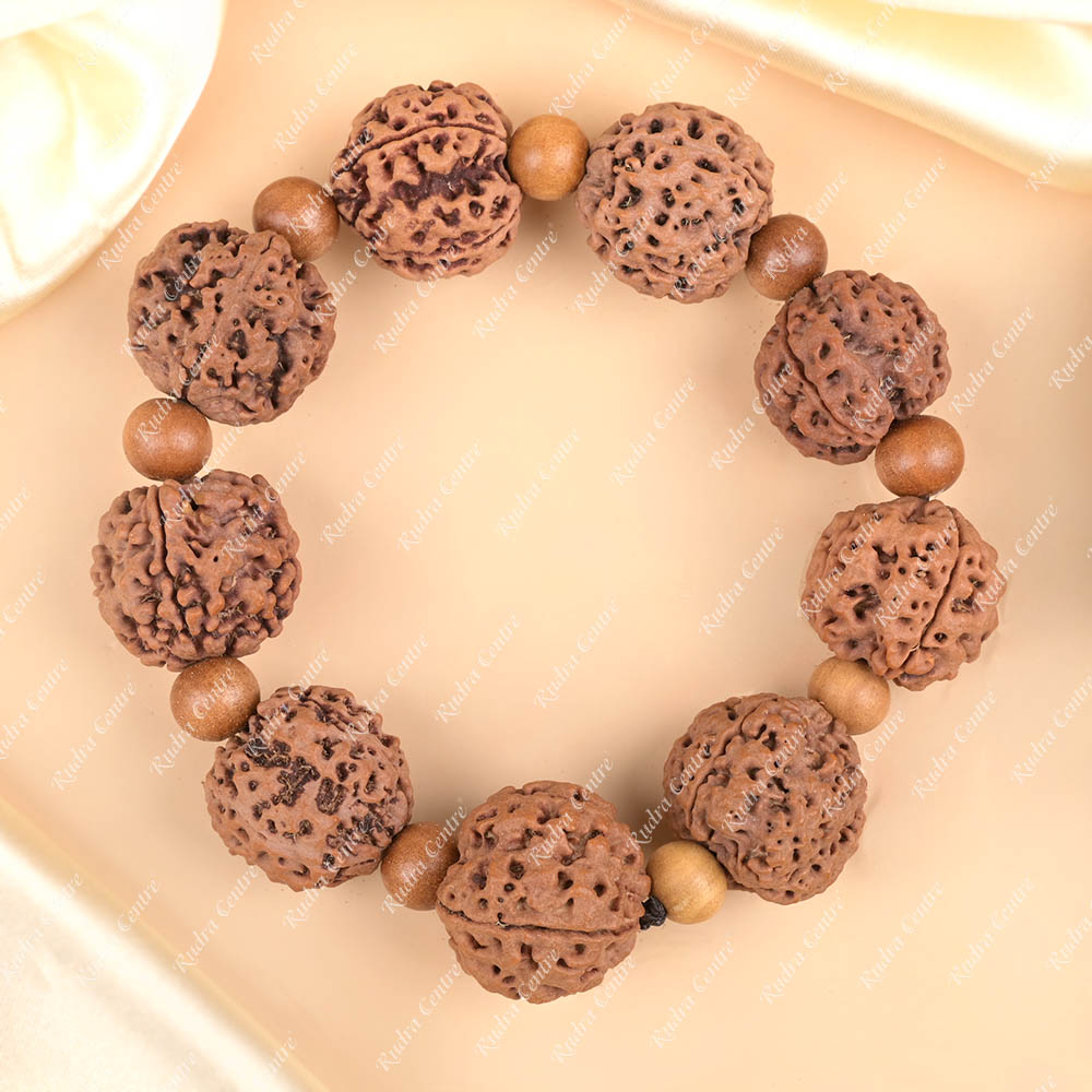 4 Mukhi Nepali Rudraksha x White Sandal Bracelet