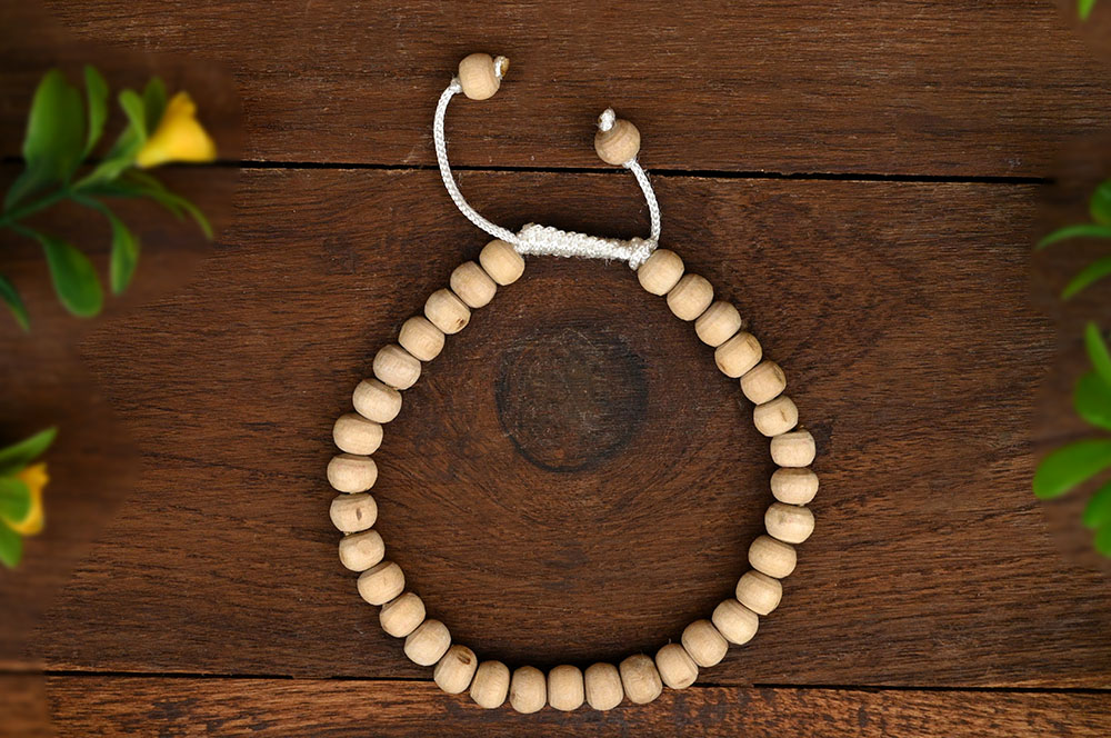 Tulsi Bracelet in Adjustable Thread