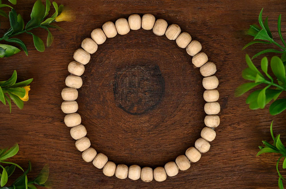 Tulsi Bracelet in Elastic